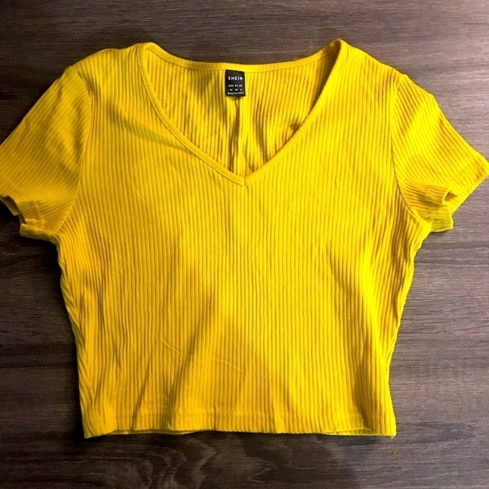 **3/$15** Yellow Ribbed Knit Cropped Short Sleeve Shirt